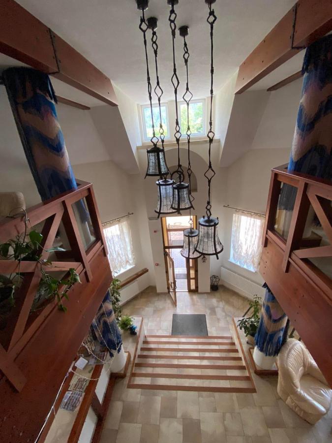 Gerdan Hotel Yaremche Bagian luar foto