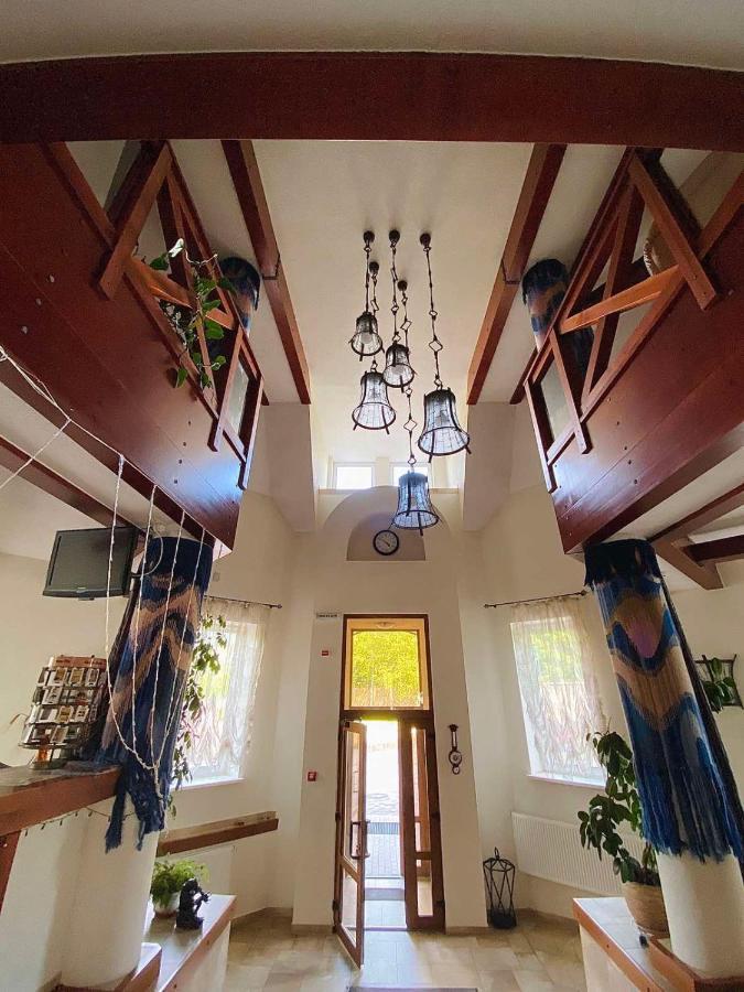 Gerdan Hotel Yaremche Bagian luar foto