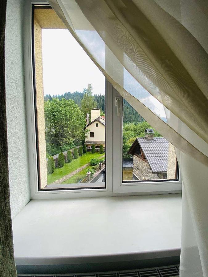 Gerdan Hotel Yaremche Bagian luar foto
