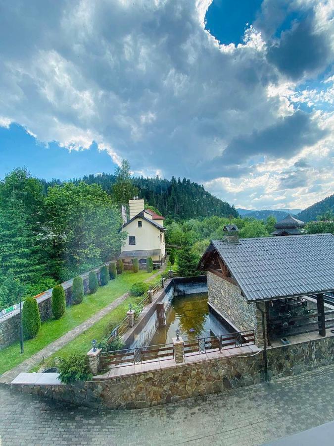 Gerdan Hotel Yaremche Bagian luar foto
